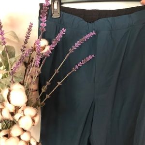 Lululemon Men’s athletic pant - size medium